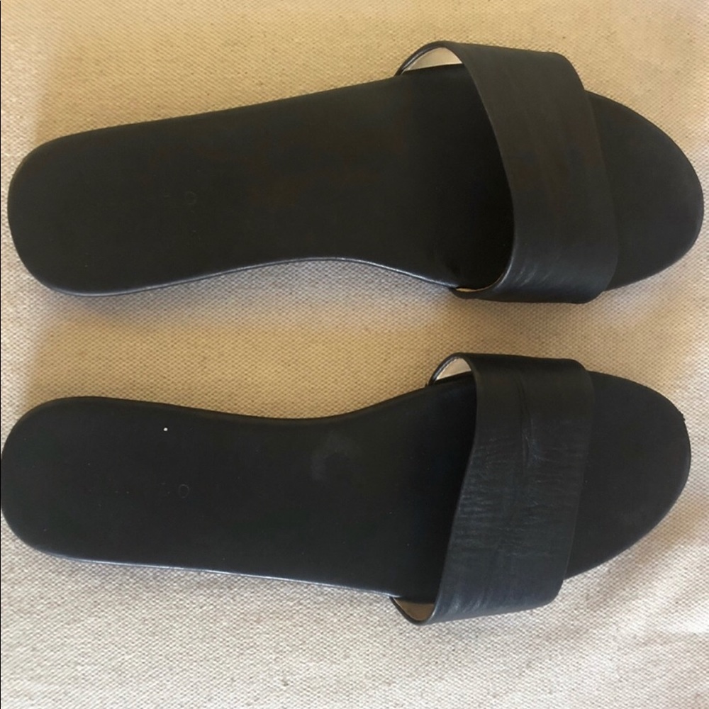 Nisolo ISLA black leather slide sandals